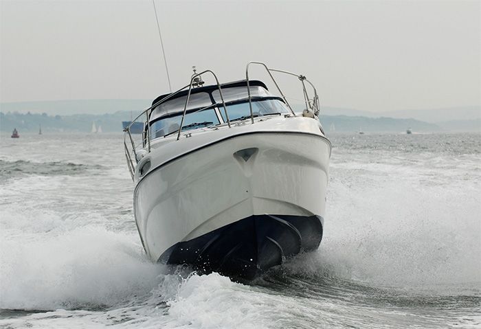 Dangerous wake boating accident